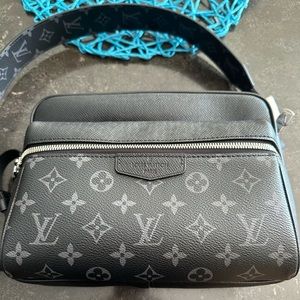 Louis Vuitton Men’s Bag